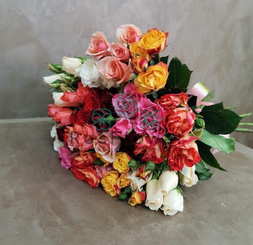 Букет цветов из: Розы в Аксай