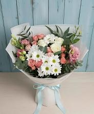 Букет цветов из:  Розы, Лизиантусы и Хризантемы в Аксай