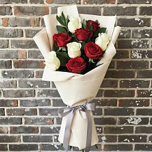 Букет цветов из:  Розы в Аксай