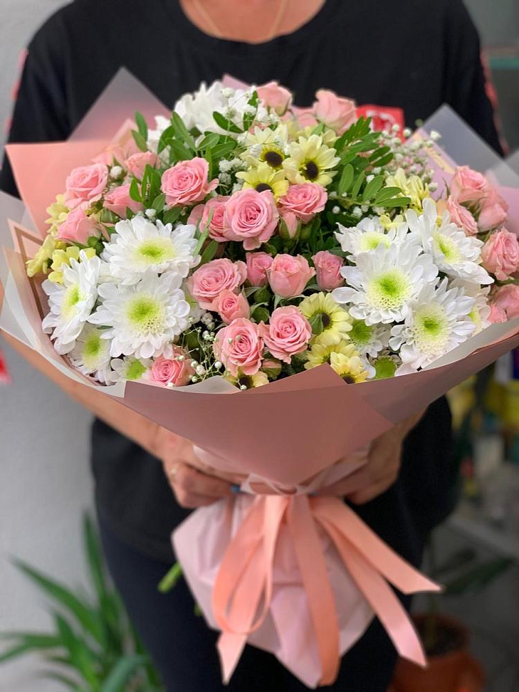 Букет цветов из: Розы и Хризантемы в Аксай