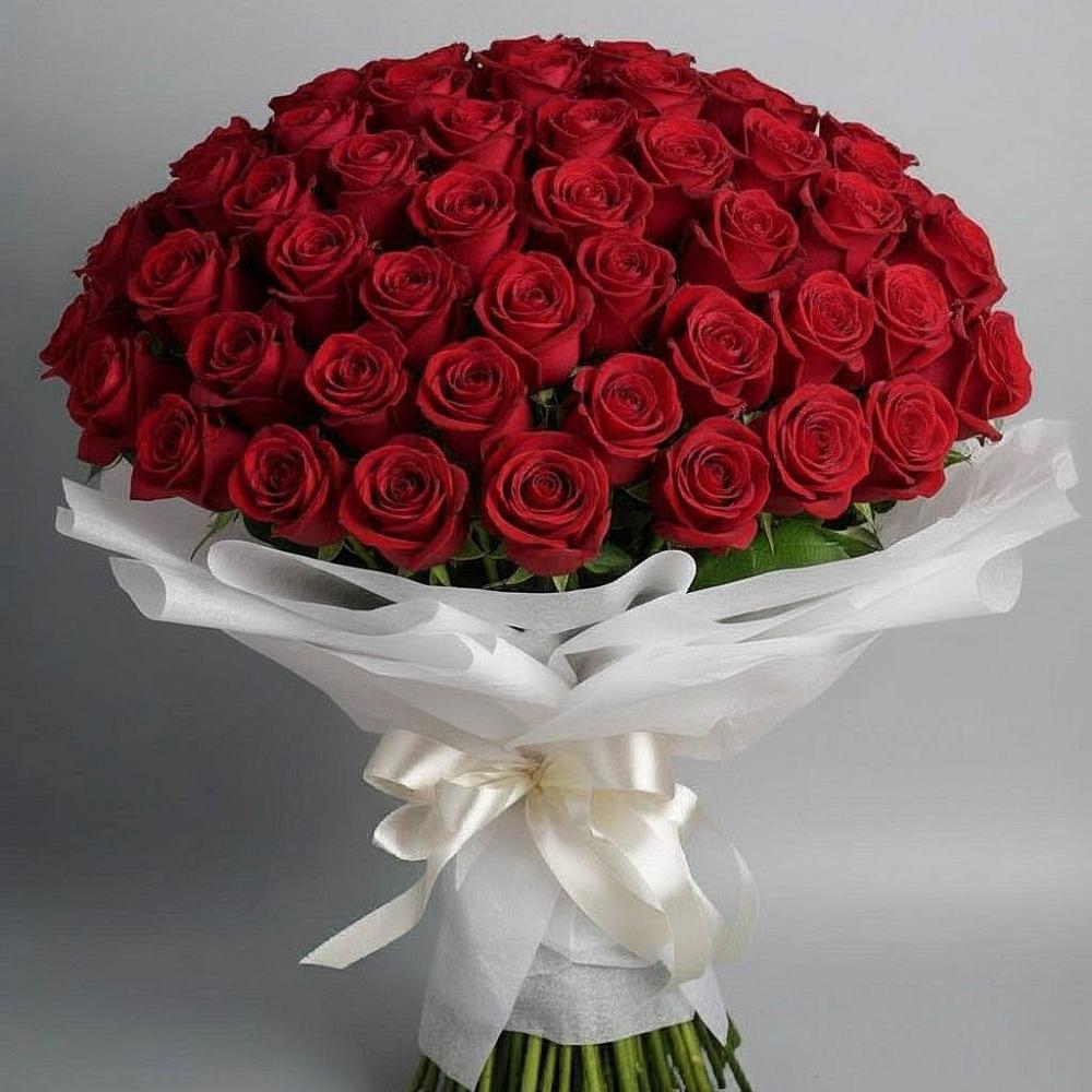 Букет 101 Красная роза Блэк Мэджик в Аксай