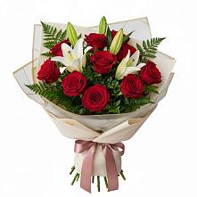 Букет цветов из:  Лилии и Розы в Аксай