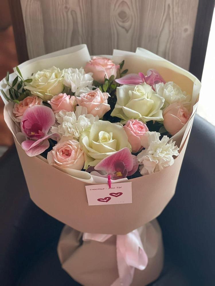 Букет цветов из: Орхидеи, Розы и Гвоздики в Аксай