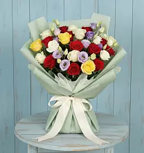 Букет цветов из:  Розы в Аксай