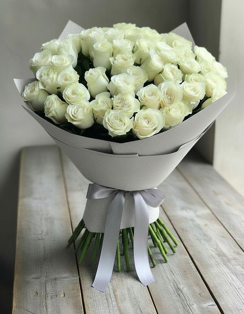 Букет 35 Белых роз в Аксай
