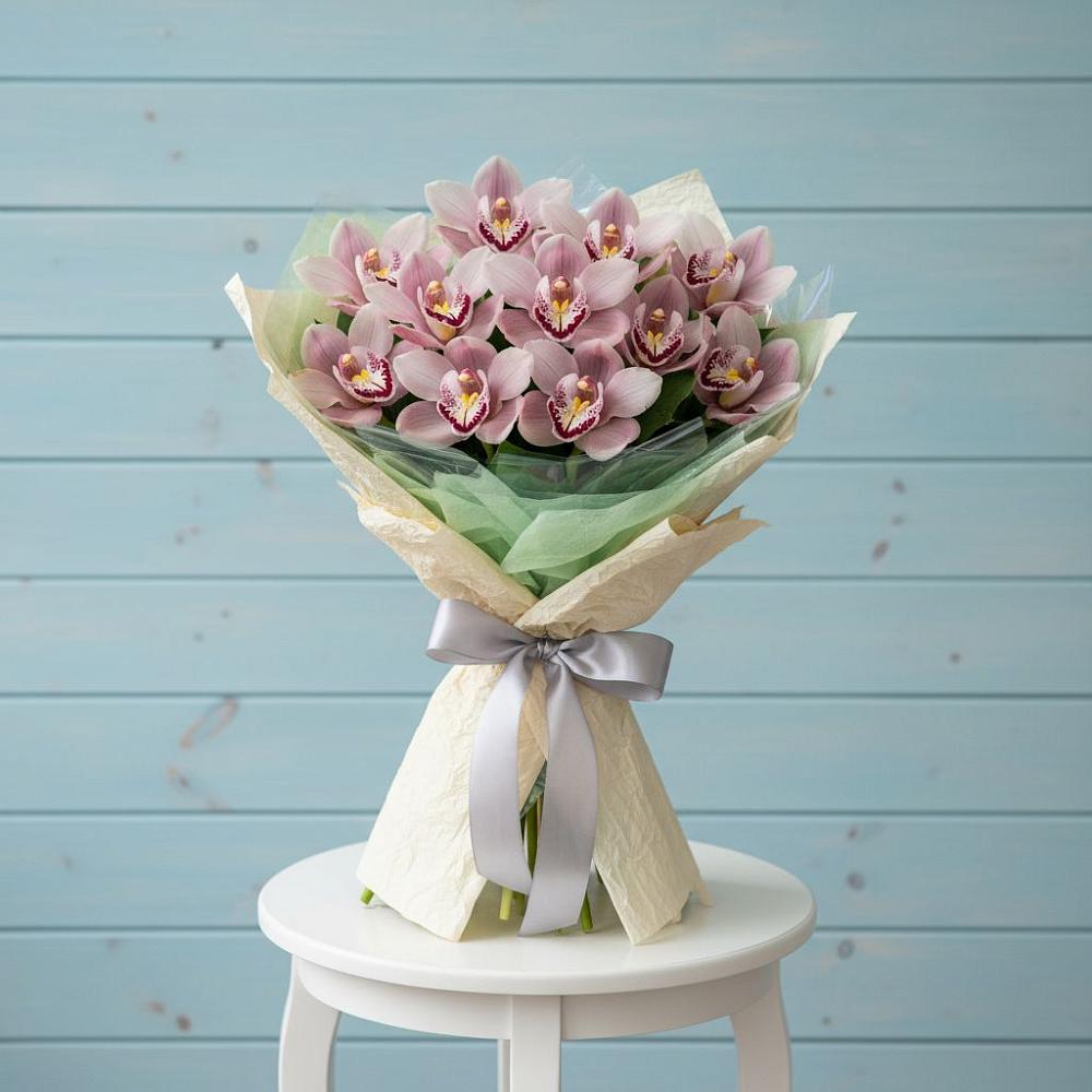 Букет цветов из: Орхидеи и Розы в Аксай