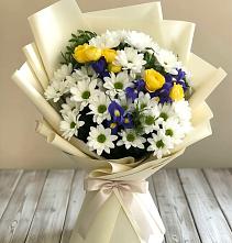 Букет цветов из:  Ирисы, Хризантемы и Розы #REPLACE_PRED# Аксай