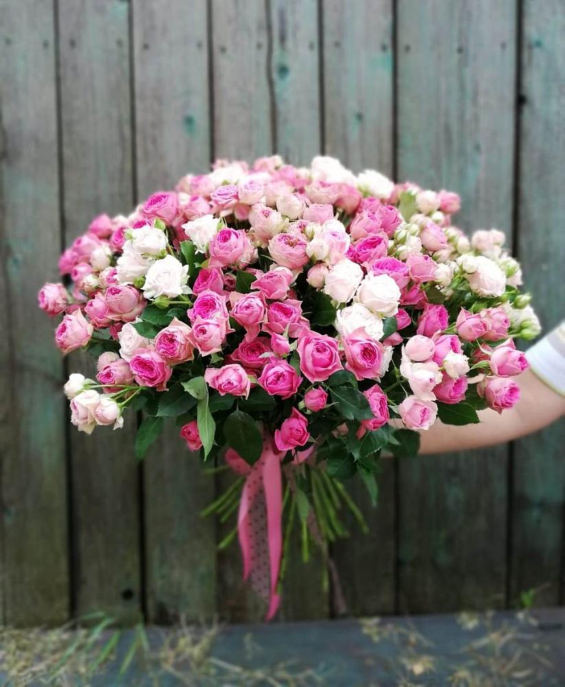 Букет Розовые кустовые розы Натали и Лав Лидия в Аксай