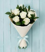 Букет цветов из:  Розы в Аксай