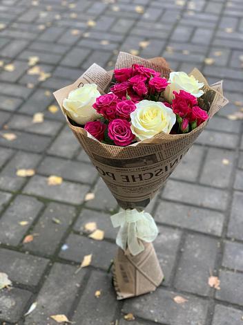 Букет цветов из: Розы в Аксай