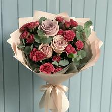Букет цветов из:  Гвоздики и Розы в Аксай
