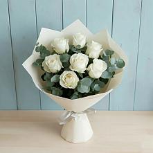 Букет Белые розы в Эвкалипте в Аксай