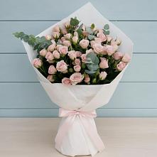 Букет цветов из:  Розы в Аксай