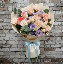 Букет цветов из:  Розы, Лизиантусы и Гвоздики #REPLACE_PRED# Аксай