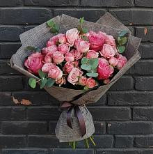 Букет цветов из:  Розы в Аксай
